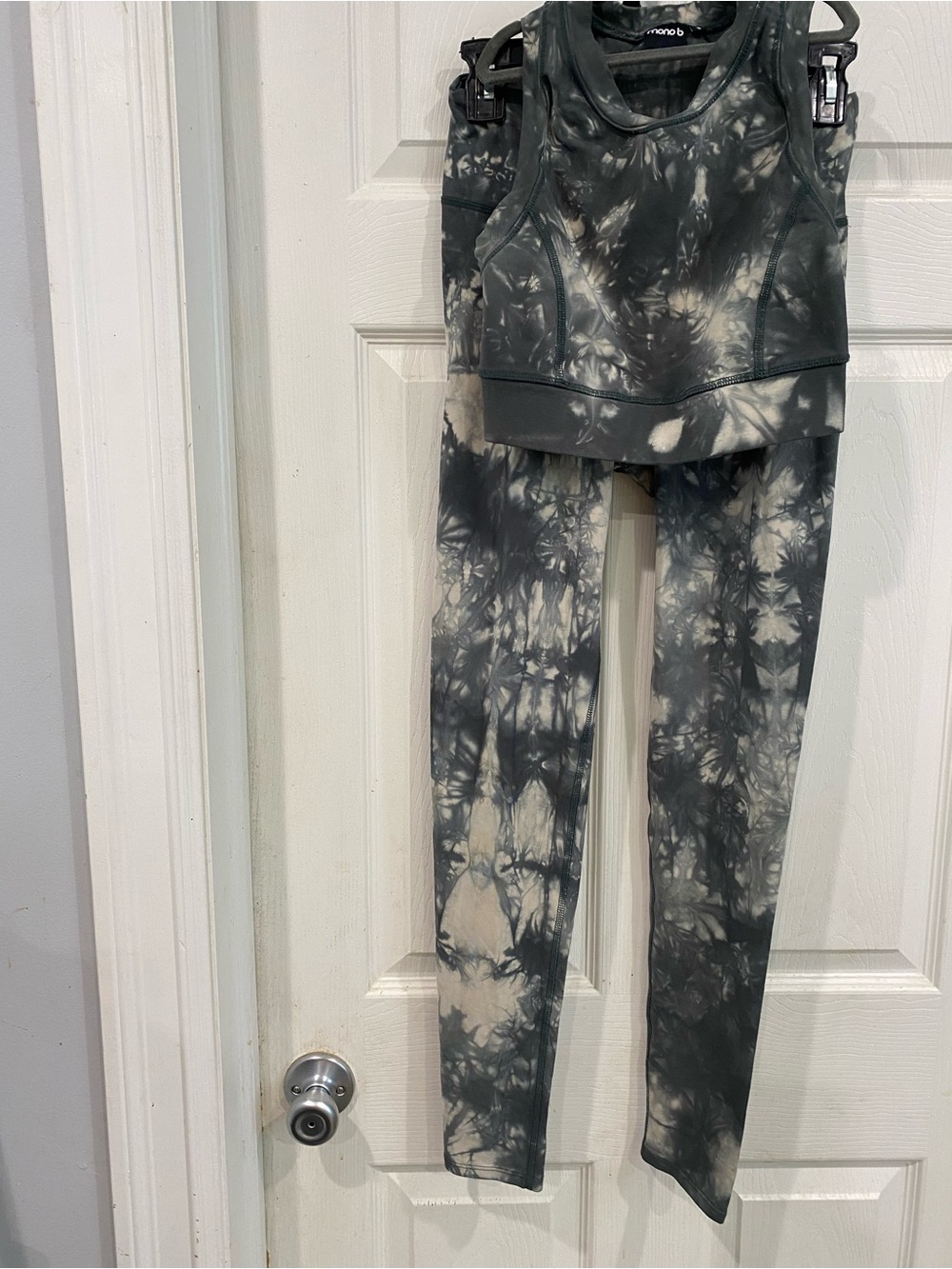 Mono B Girls small Tank top and leggings  dark green